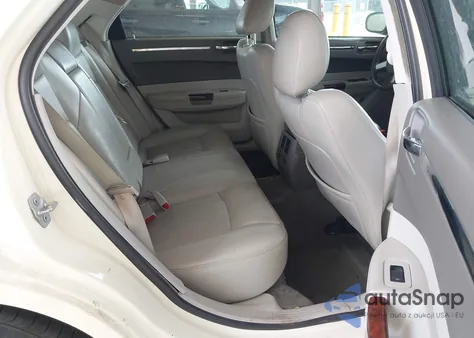 2008 Chrysler 300C Hemi из США, поврежденный, VIN 2C3KA63HX8H208103